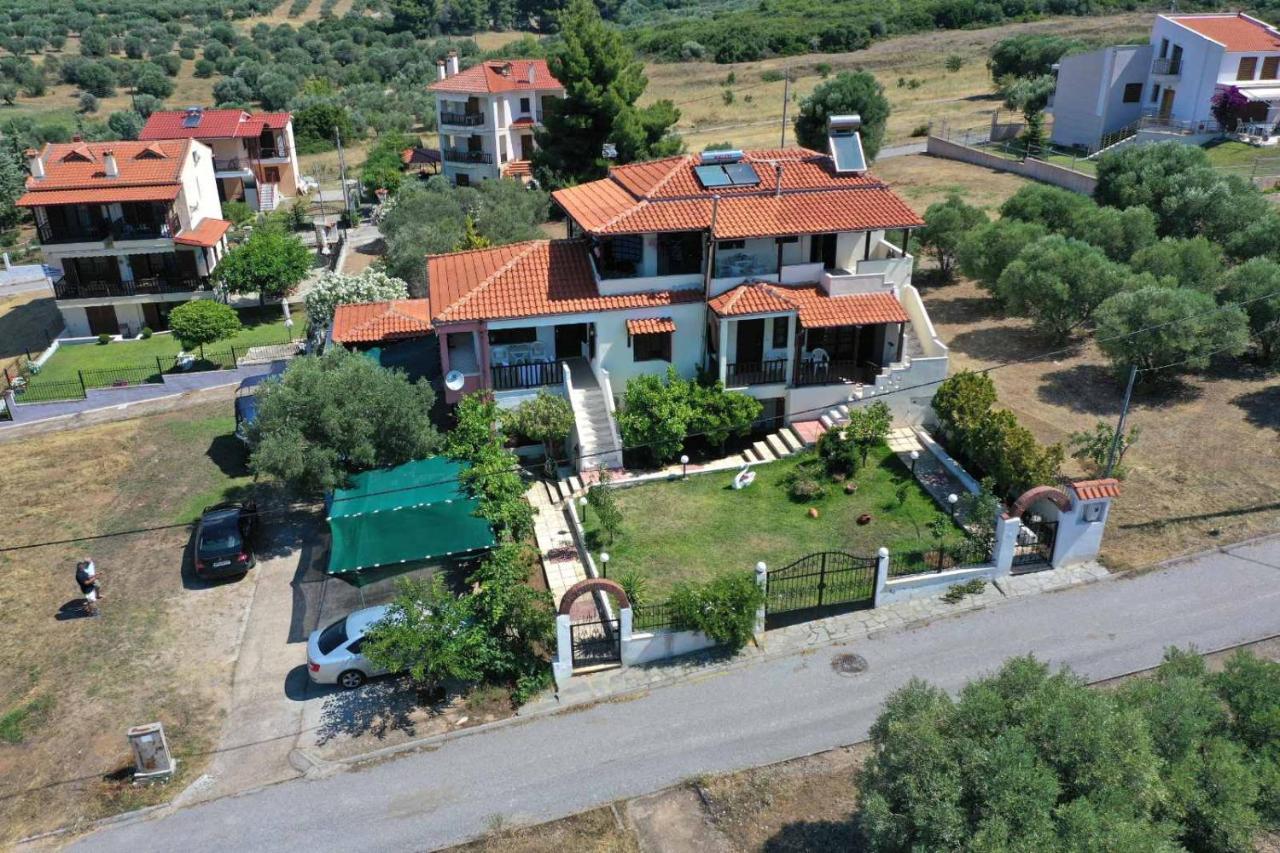 Giannis Apartment